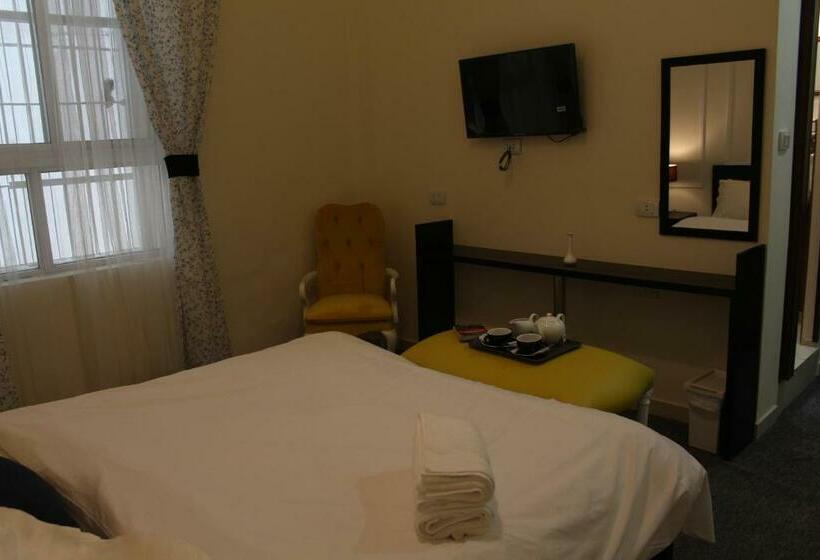 Deluxe Room with Balcony, City Citadel Hotel,amman