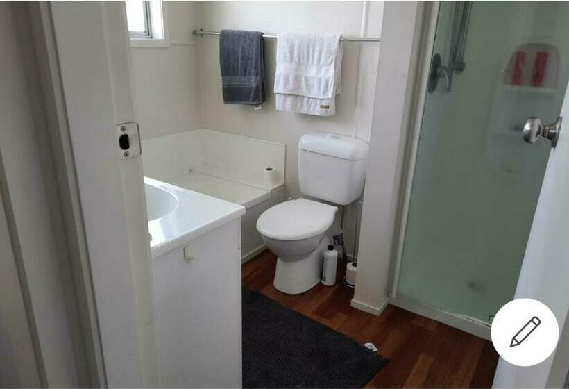 خانه 3 خوابه, Mount Maunganui House