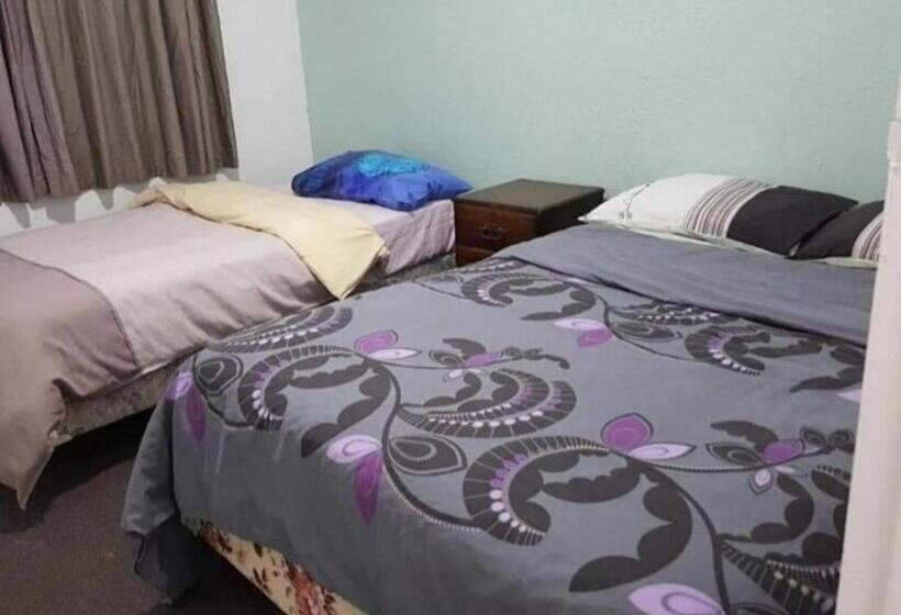 اتاق استاندارد با سرویس بهداشتی مشترک, Mount Maunganui House