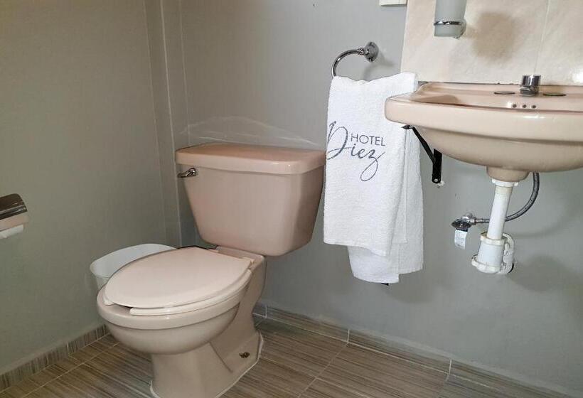 اتاق استاندارد, Capital O Hotel Diez