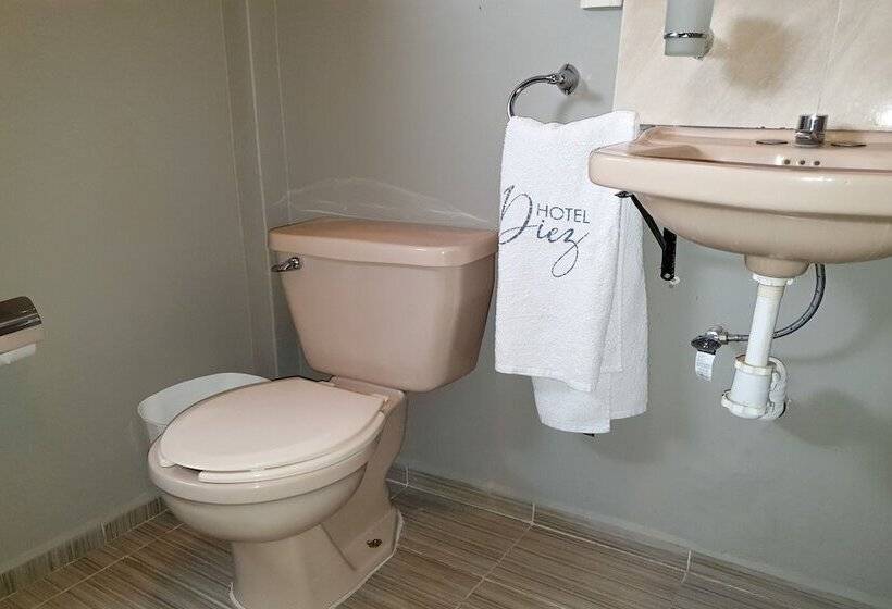اتاق استاندارد, Capital O Hotel Diez