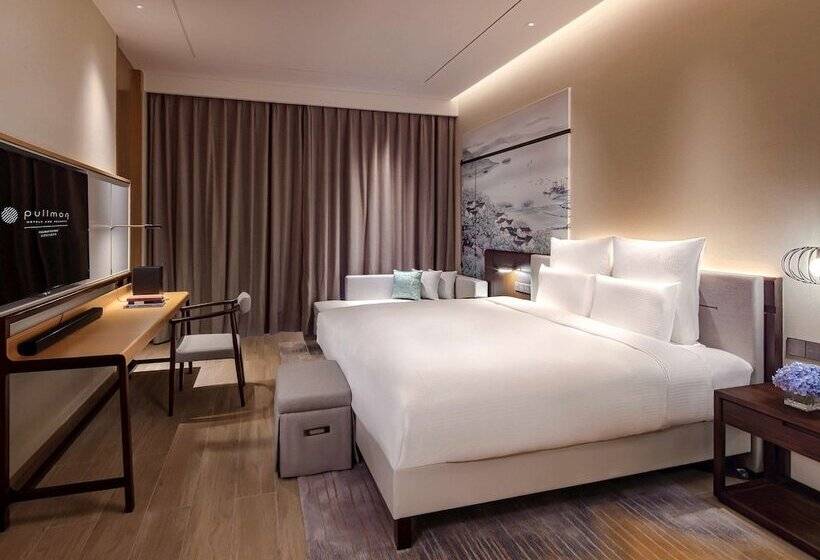 디럭스 룸 가든 전망, Pullman Yueyang