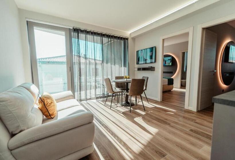 سوئیت دلوکس 2 خوابه, Prada' Home Eco Suites