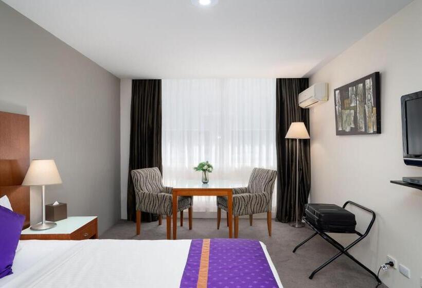 استودیو استاندارد با تخت کینگ, Park Regis Griffin Suites