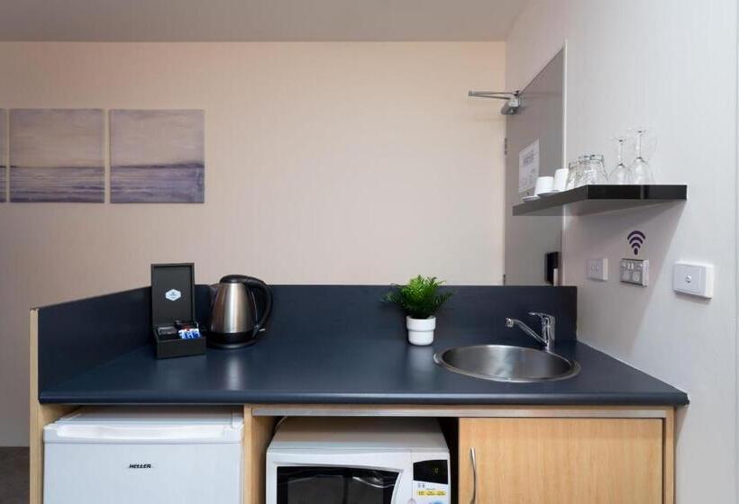 استودیو استاندارد با تخت کینگ, Park Regis Griffin Suites
