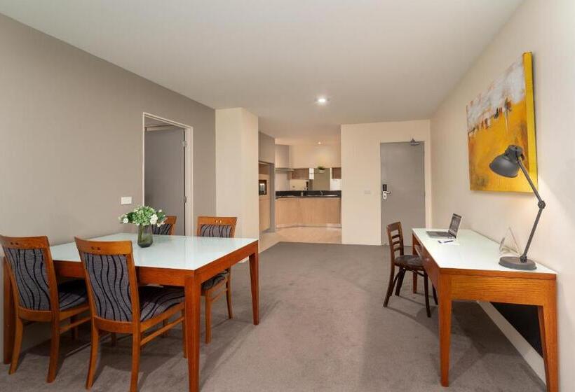 آپارتمان 1 خوابه, Park Regis Griffin Suites