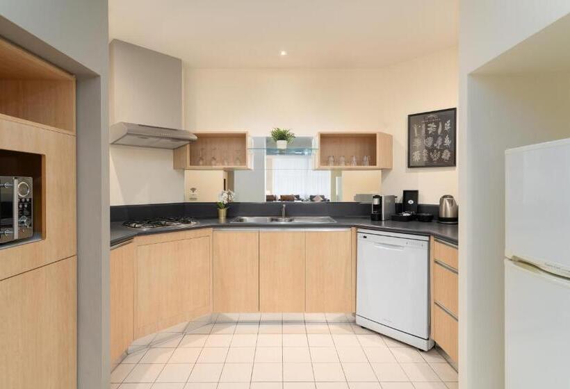 آپارتمان 1 خوابه, Park Regis Griffin Suites