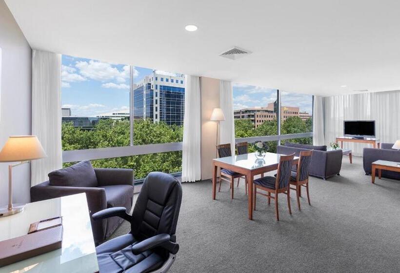آپارتمان 2 خوابه, Park Regis Griffin Suites