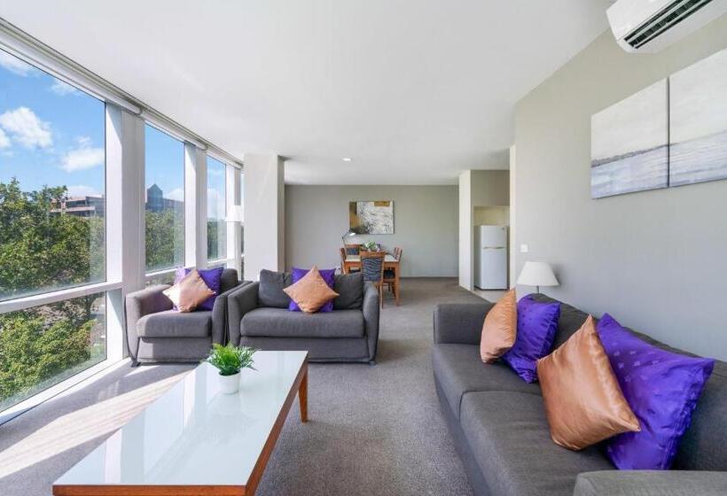 آپارتمان 2 خوابه, Park Regis Griffin Suites