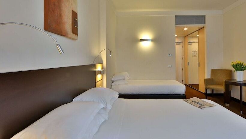 スタンダードトリプルルーム, Best Western Plus Hotel Le Favaglie