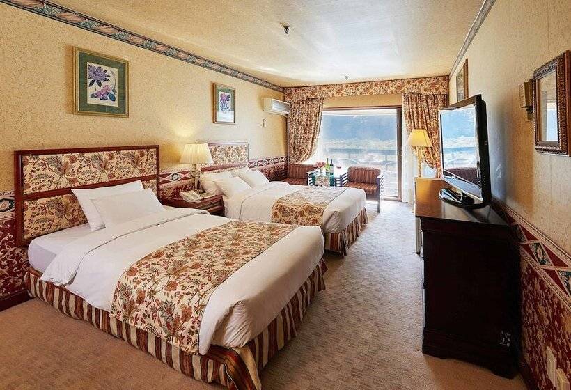 Deluxe Room Mountain View, Kensingtonhotel Seorak