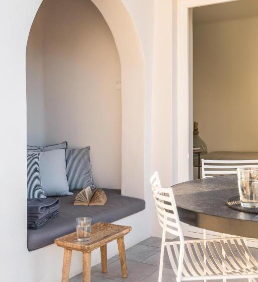 سوئیت سینیور, Porto Fira Suites