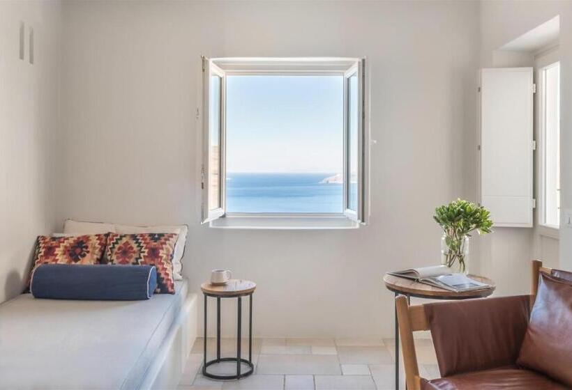 سوئیت سینیور, Porto Fira Suites