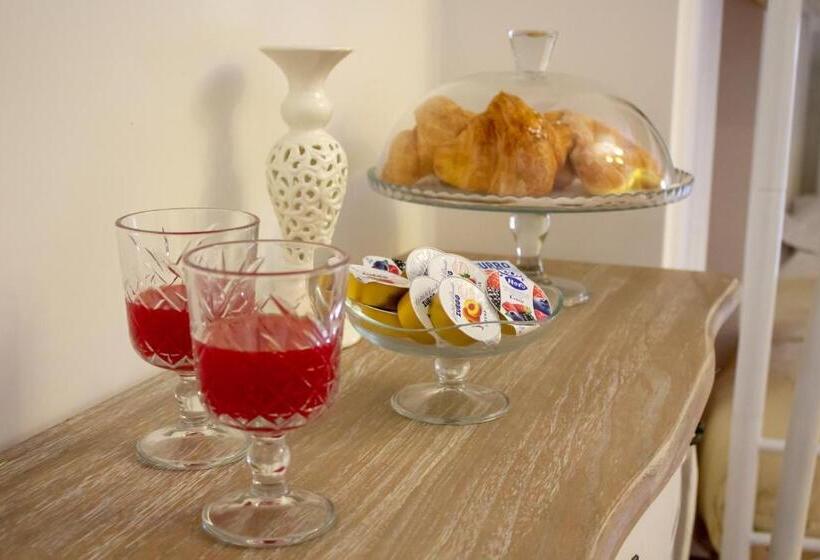 غرفة قياسية مزوَّدة بتراس, B&b Xenia Pompei