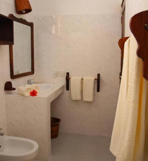 اتاق استاندارد چهار تخته, Blu Marlin Village