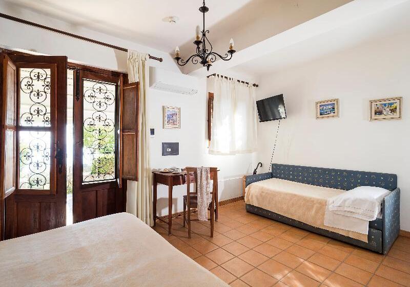 Triple Room Sea View, Bel Soggiorno