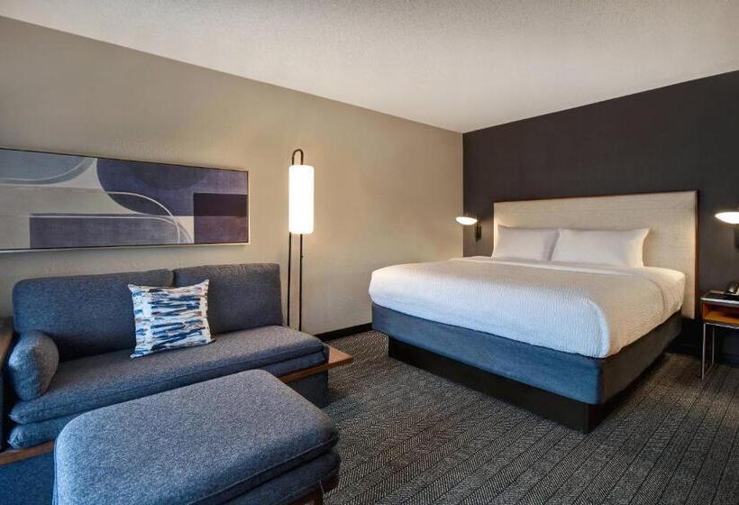 اتاق استاندارد با تخت بزرگ, Courtyard By Marriott Cincinnati Airport