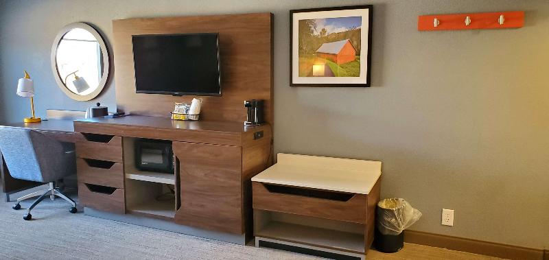 Номер Deluxe Кровать Кинг, Hampton Inn Hillsville