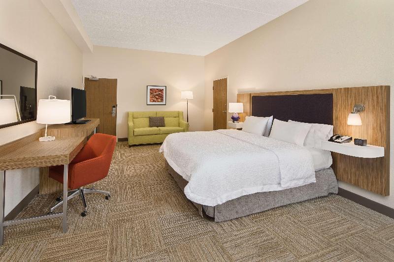 스탠다드 룸 킹사이즈 침대, Hampton Inn Lagrange Near Callaway Gardens