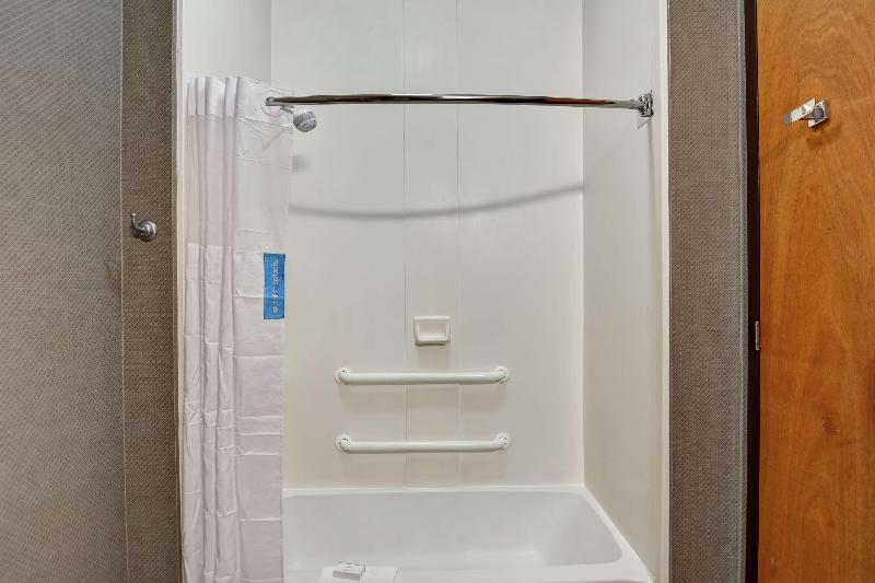 キングサイズベッドのエクゼクティブ, Hampton Inn West Palm Beach Florida Turnpike