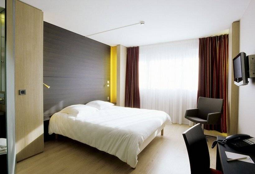 سوییت جونیور سوپریور, Oceania Quimper