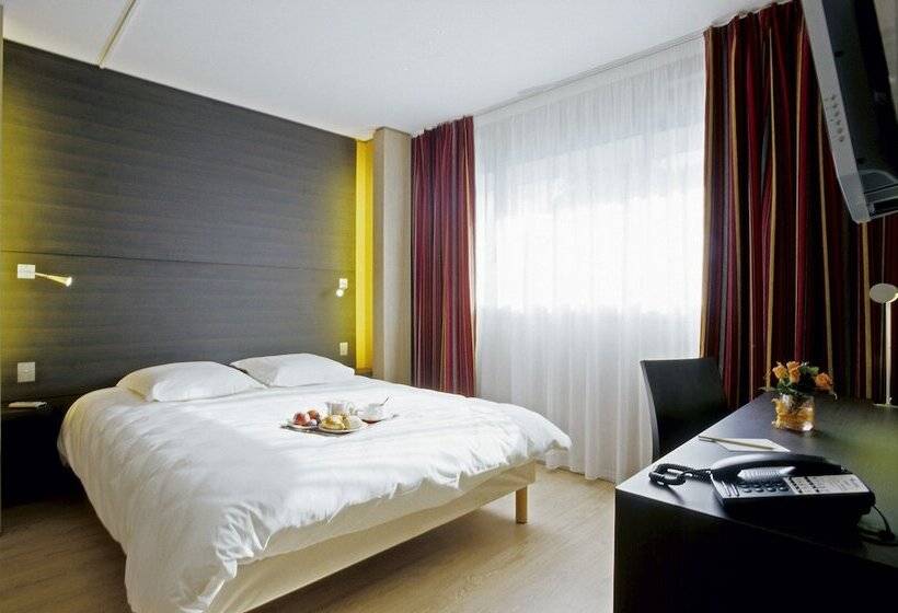 سوییت جونیور سوپریور, Oceania Quimper