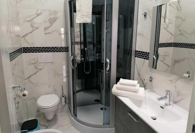 四人标准间, B&b White House