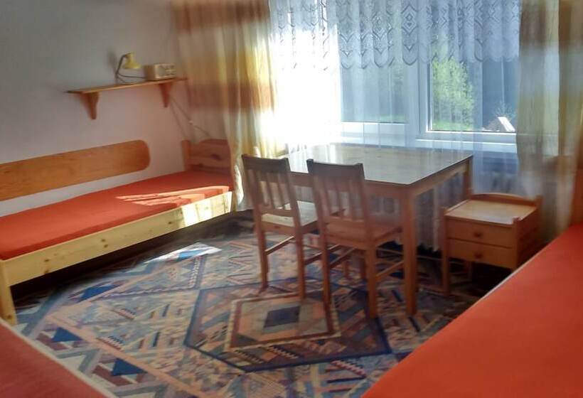 غرفة كلاسيكية رباعية, Domlesny