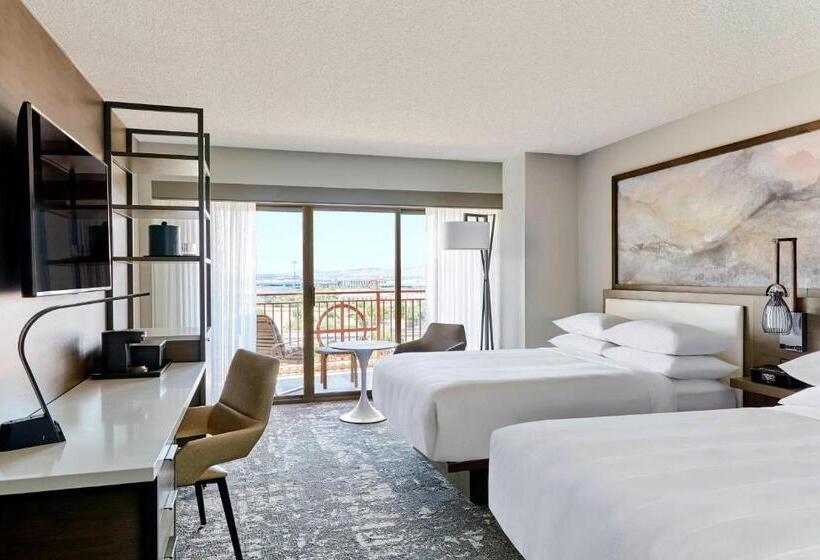 Номер Стандарт с Балконом, Marriott Phoenix Airport