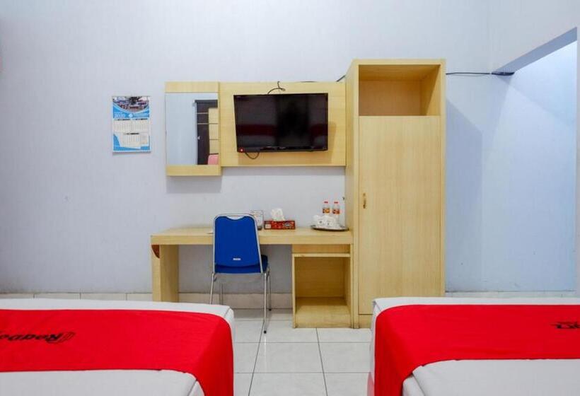 Номер Стандарт, Reddoorz Plus Syariah Near Stasiun Pekalongan 2