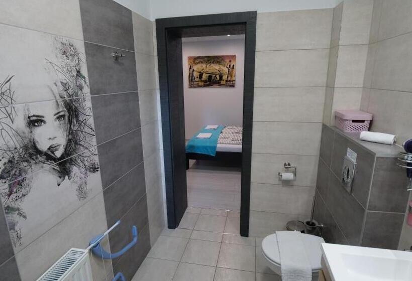 سوییت لوکس, Anna Villa Füred Boutique Rooms