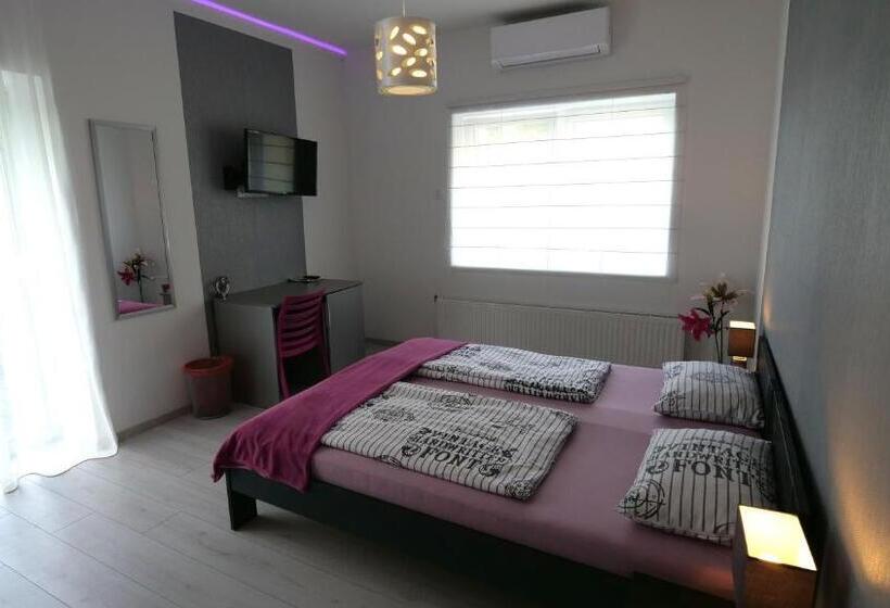 اتاق خانوادگی, Anna Villa Füred Boutique Rooms