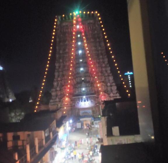 اتاق لوکس, Temple View Annex