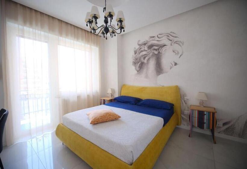 اتاق لوکس با چشمانداز دریا, Luxury B&b Charlemagne