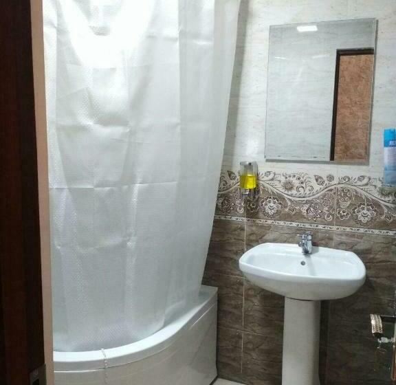 اتاق اکونومی, Mubina Khiva B&b