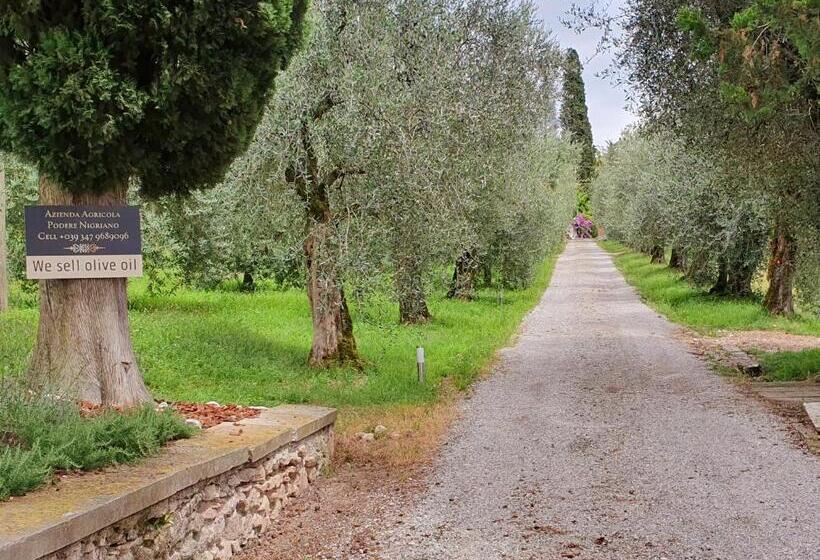 Номер Стандарт Вид на Озеро, Agriturismo Podere Nigriano