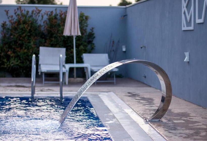 آپارتمان 1 خوابه با بالکن, Lajka Luxury