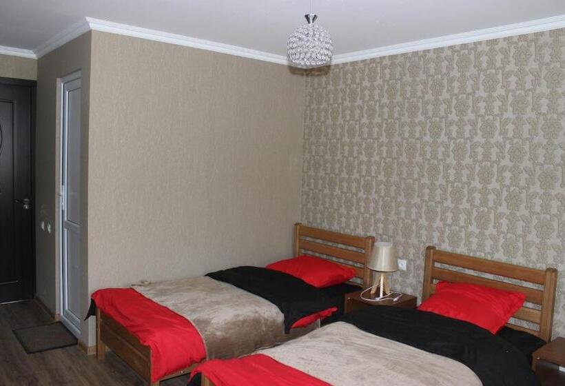 اتاق استاندارد سه نفره, Guesthouse Elia