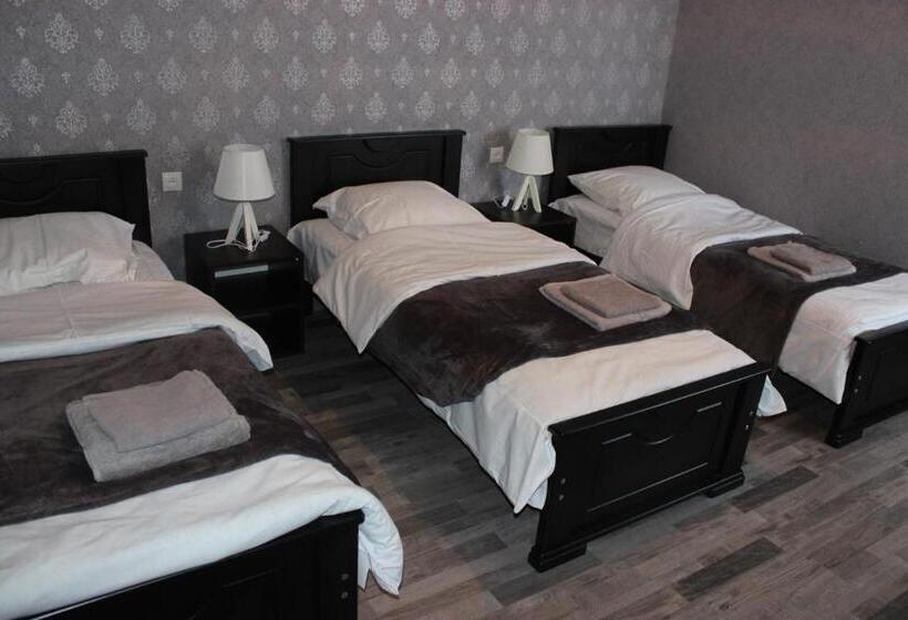 اتاق استاندارد سه نفره, Guesthouse Elia
