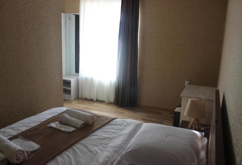 اتاق لوکس, Guesthouse Elia