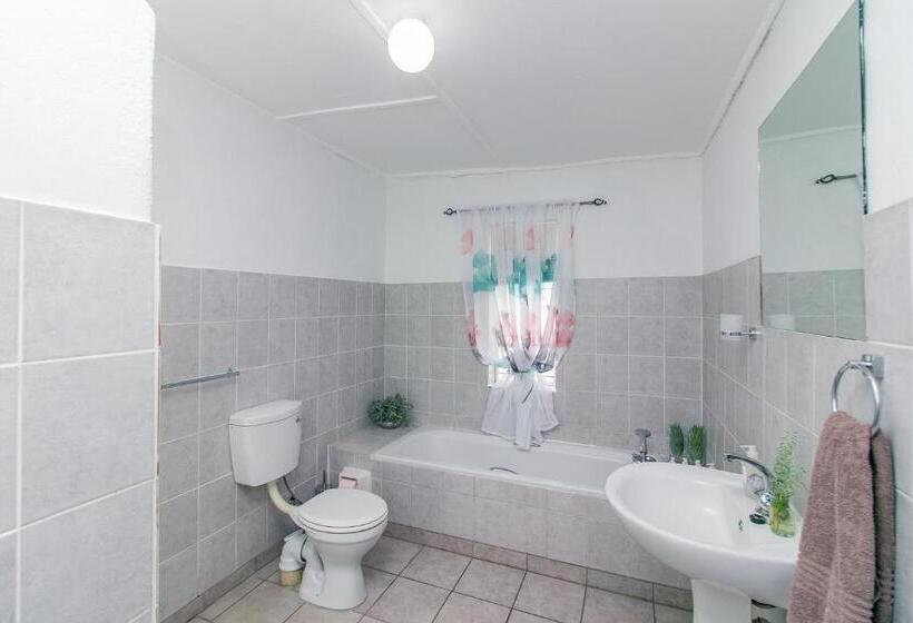 Номер Стандарт, @karoo Guesthouse