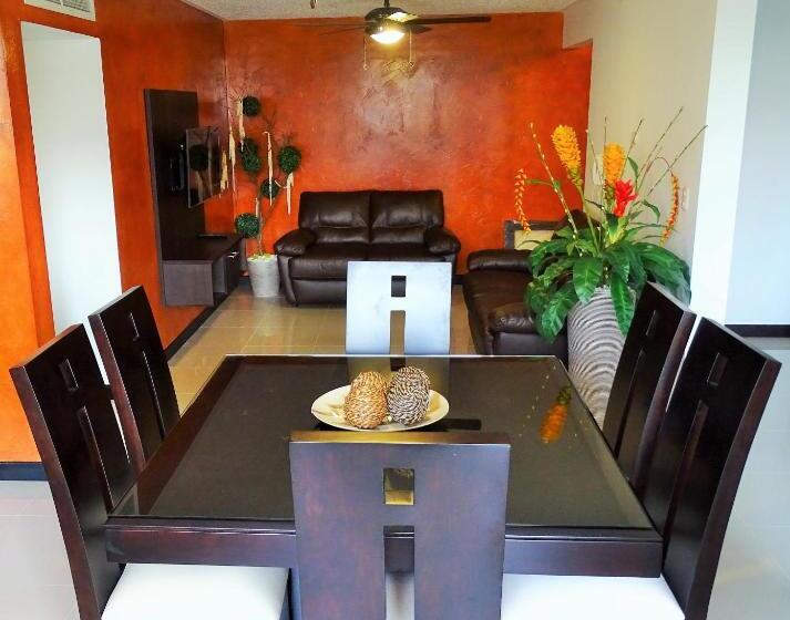 1 Schlafzimmer Apartment mit Balkon Poolblick, Jaco Beach Condos