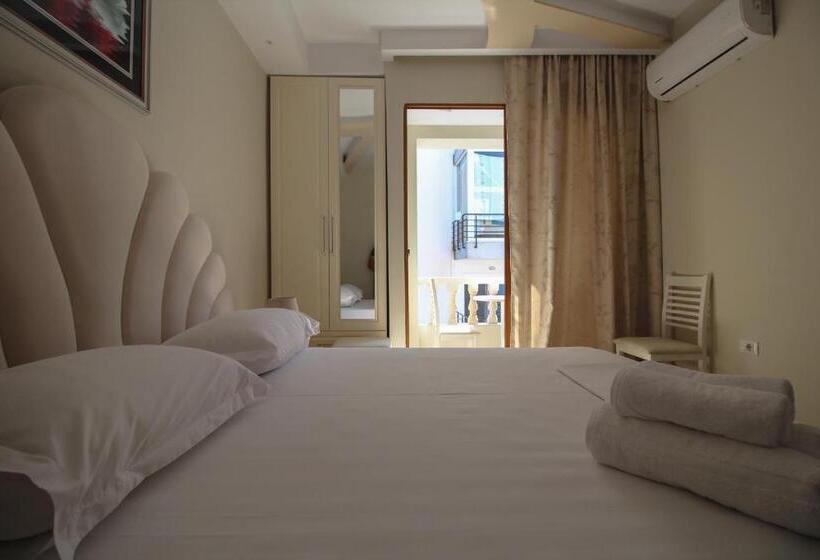 バルコニー付きデラックスルーム, Apartments Romario