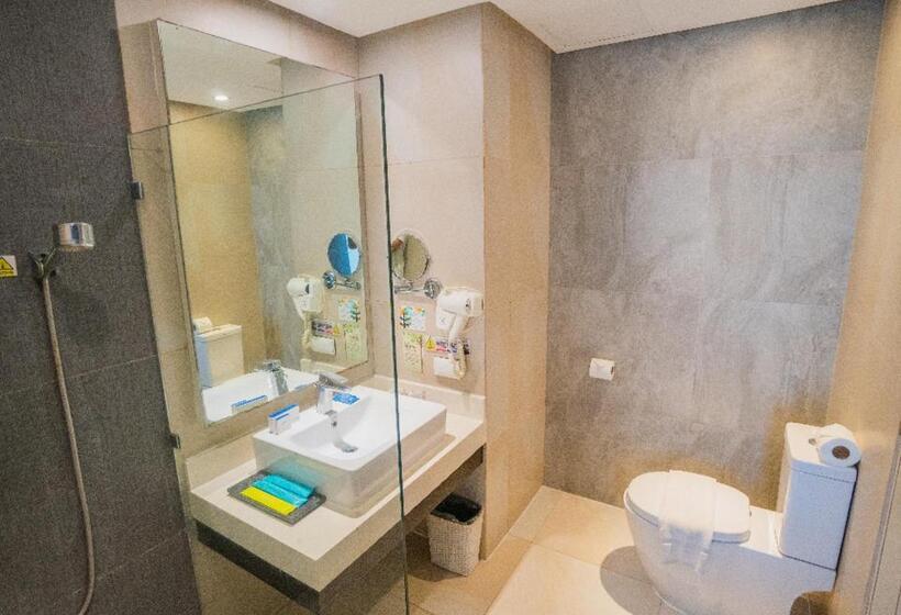 Cameră Premium cu Vedere la Piscină, Solea Mactan Resort