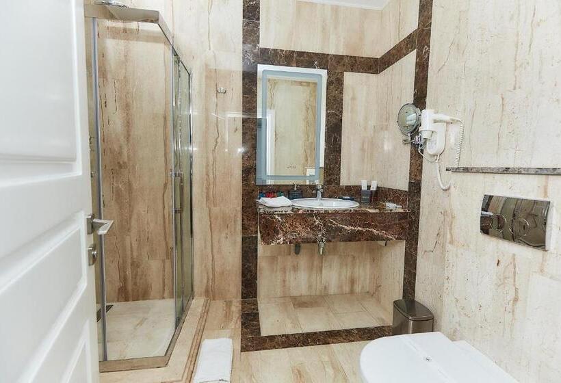 اتاق استاندارد با چشم‌انداز باغ, Lebada Luxury & Spa