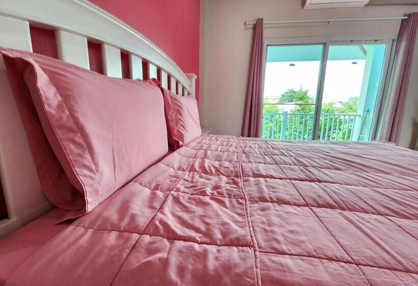 Номер Deluxe с Балконом, Vanilla Ville Resort
