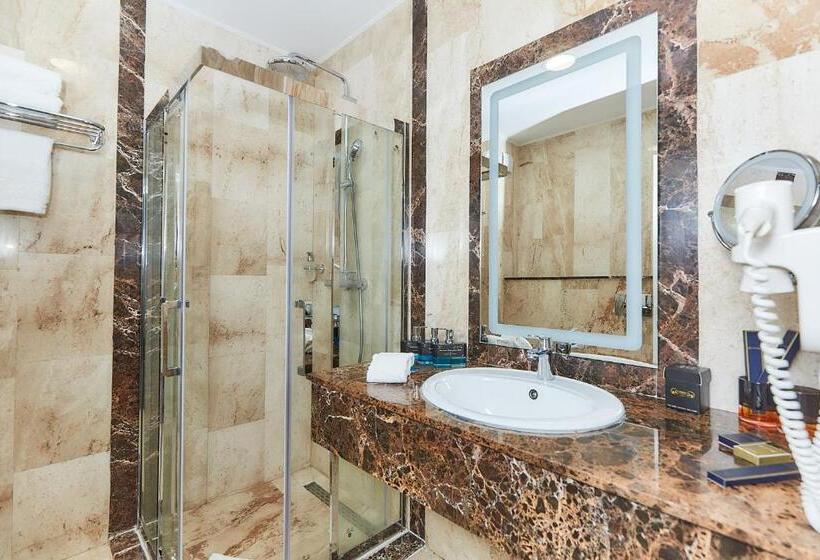 اتاق لوکس با بالکن, Lebada Luxury & Spa