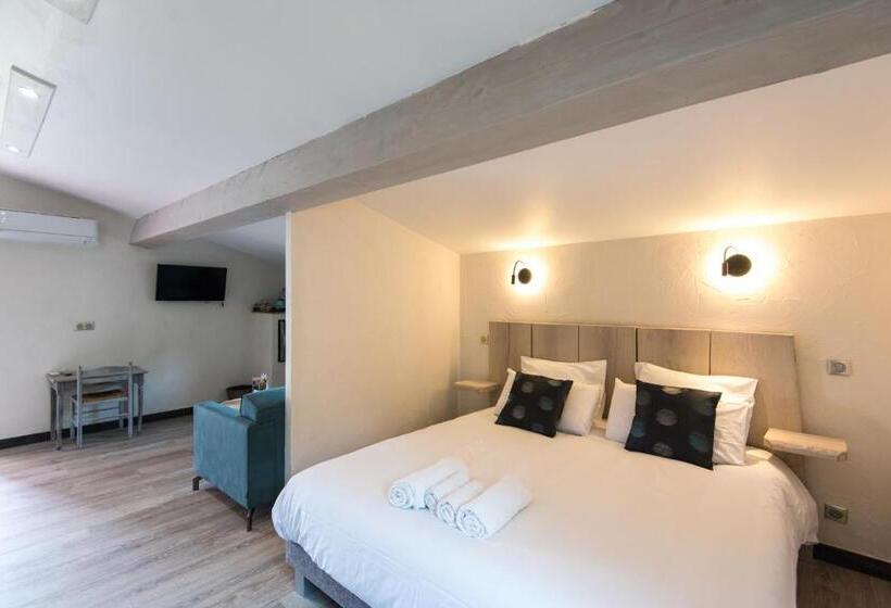Номер Deluxe Кровать Кинг, Le Mas Des Colombes Chambres D Hôtes B&b & Spa
