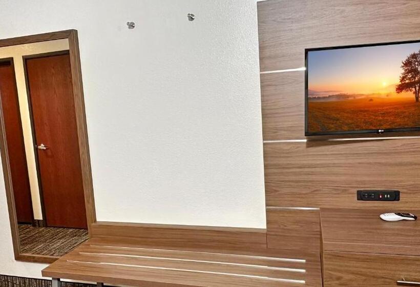Номер Стандарт, Estherville Hotel & Suites