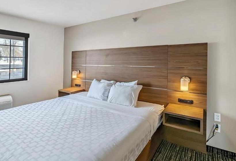 Люкс Deluxe Кровать Кинг, Estherville Hotel & Suites